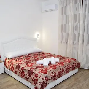 Ca Aisha Train Station Venice Guest house